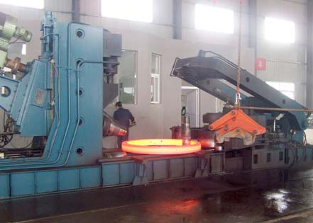 環(huán)鍛車間調試圓滿結束投入正常生產