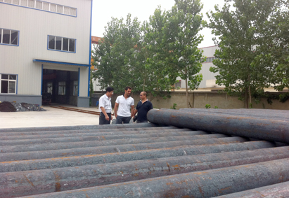 意大利客戶到我司檢驗(yàn)產(chǎn)品進(jìn)度